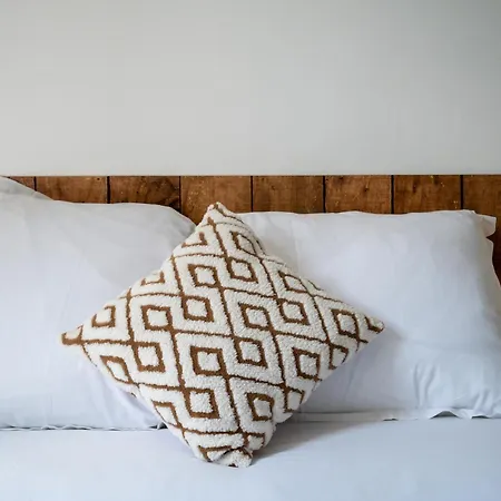 Le Qg Apartment Tours